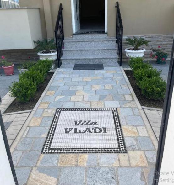 Vila Vladi ดูร์เรส ภายนอก รูปภาพ